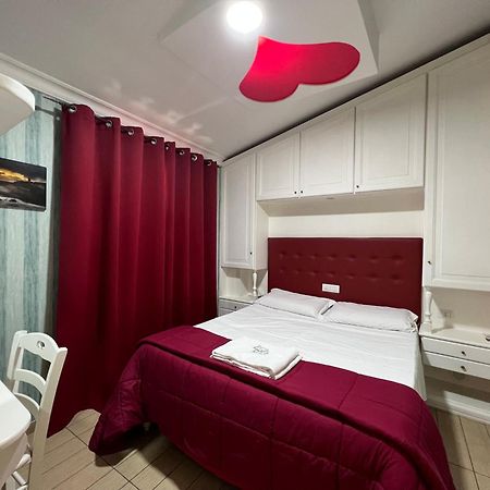 Hotel Tiffany Varcaturo Extérieur photo