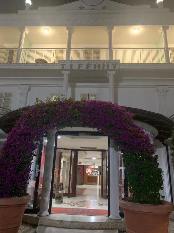 Hotel Tiffany Varcaturo Extérieur photo