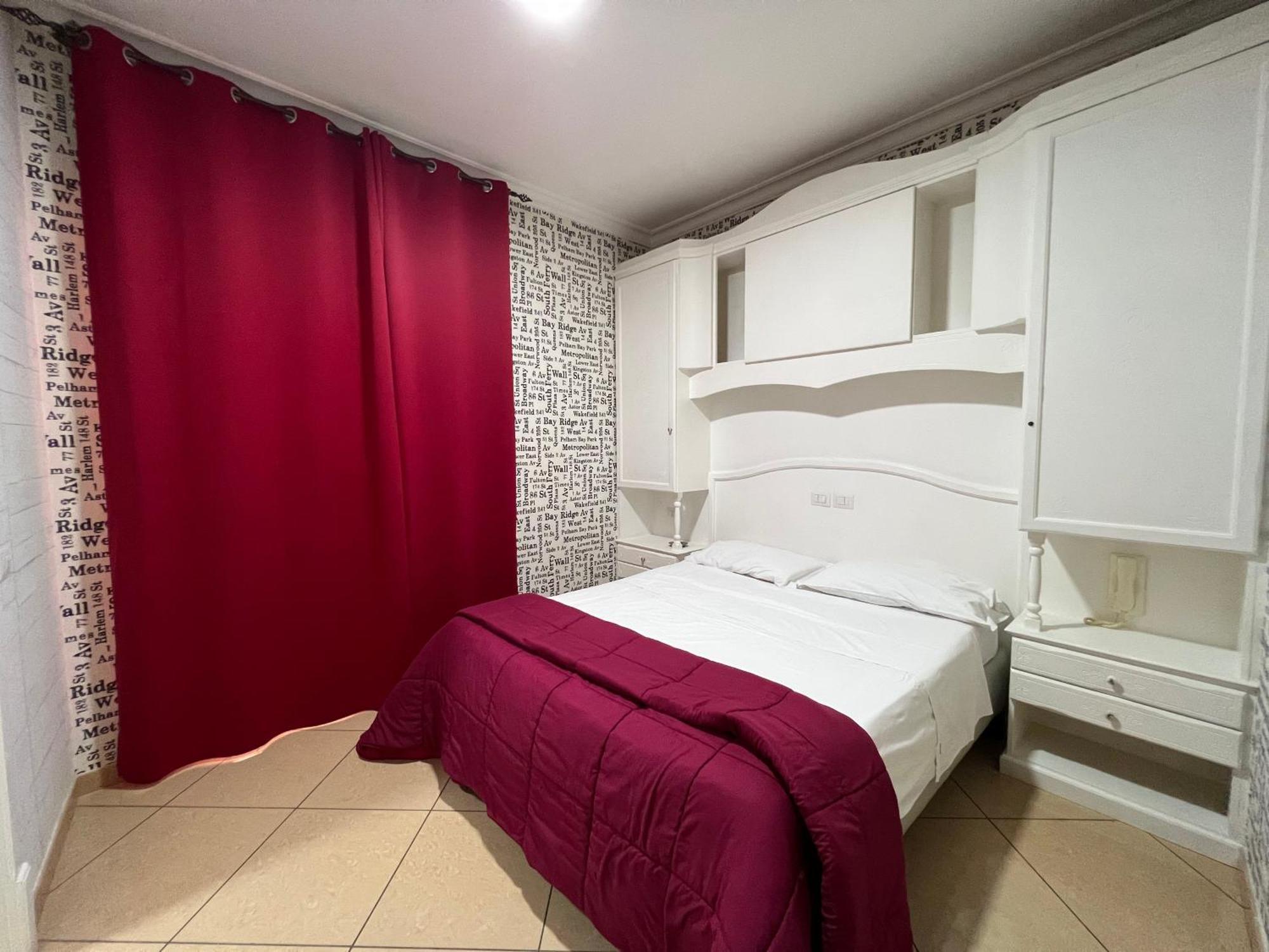 Hotel Tiffany Varcaturo Extérieur photo