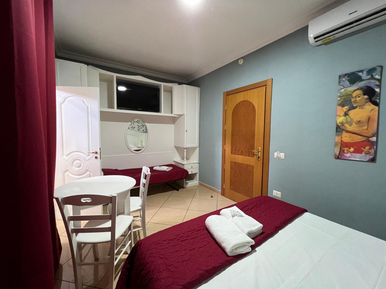 Hotel Tiffany Varcaturo Extérieur photo