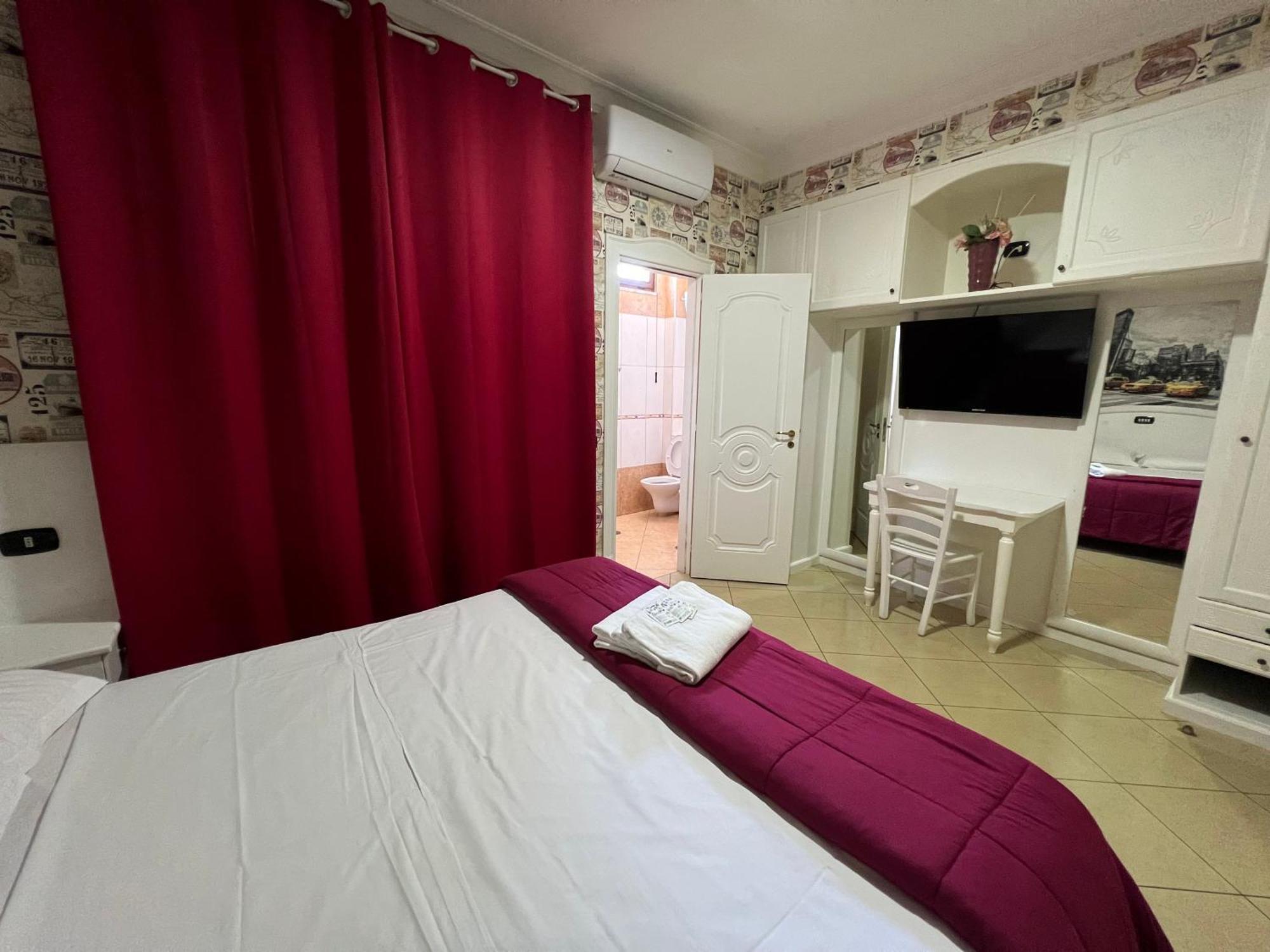Hotel Tiffany Varcaturo Extérieur photo